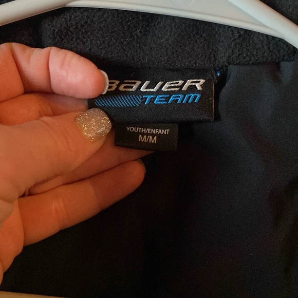 Bauer winter jacket without hood with Tampa Bay lightning patch. Used. - Picture 9 of 10